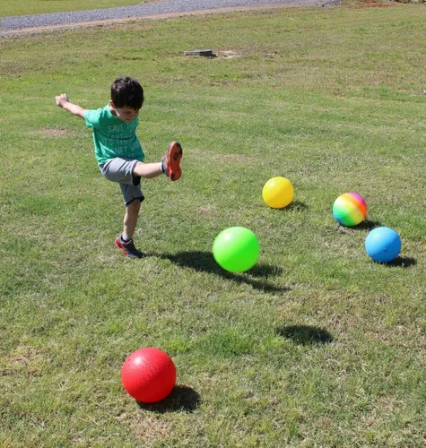 Vista 3 de Toys+ Paquete de 24 bolas de juego de 8.5 pulgadas (rojo, azul, verde, amarillo, arco iris, verde/swish)