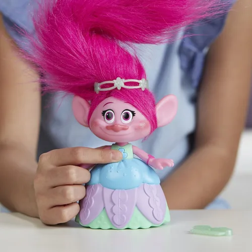 Vista 6 de DreamWorks Trolls Hair in the Air Poppy, multicolor, modelo: C1305