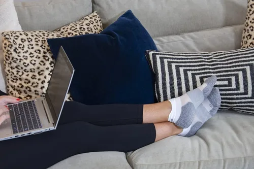 Vista 7 de OS1st AC4 Protección contra ampollas con doble pestaña Active Comfort Socks Punta reforzada
