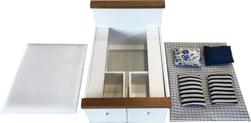 Vista 5 de Juego de ropa de cama tamaño Queen, mini accesorios de dormitorio para muñecas de 6 pulgadas, ropa de cama gris, marco de madera blanco, escala 1/12