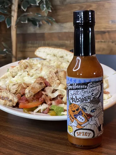 Vista 7 de Torchbearer Sauces Habanero de cebolla dulce (picante), 5 onzas, todo natural, vegano, sin extractos, fabricado en Estados Unidos y destacado en Hot