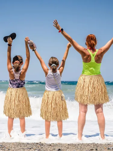 Vista 6 de Liliful Minifalda de rafia natural para niños, falda larga de hula hawaiana, falda de playa para disfraz de Halloween, fiesta de Luau
