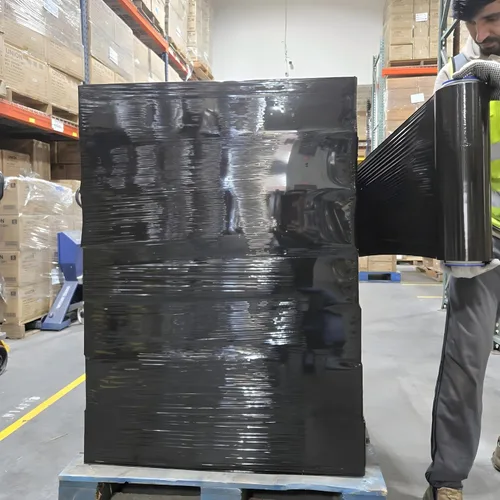 Vista 7 de Envoltura elástica para palés industrial, 4 rollos de envoltura retráctil negra de 18 pulgadas x 1500 pies, grosor de calibre 80, película elástica