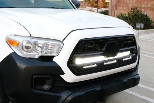 Vista 8 de iJDMTOY 30 pulgadas 180 W barra de luces LED de alta potencia, doble fila, con parrilla delantera por detrás, soporte de montaje y relé/interruptor