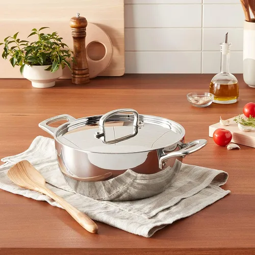 Vista 2 de Cuisinart Horno Holandés Clásico Francés de Acero Inoxidable Tri-Ply de 4.5 Cuartos con Tapa