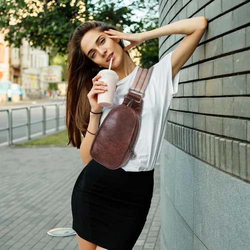 Vista 6 de KFXFENQ Bolso bandolera para mujer, de piel sintética, bolso bandolera pequeña, mochila cruzada multiusos para el pecho, para mujer, ciclismo