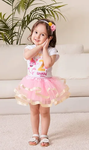 Vista 23 de Luke and Lulu Traje de cumpleaños para niña, diseño de tiburón - 2º cumpleaños niña