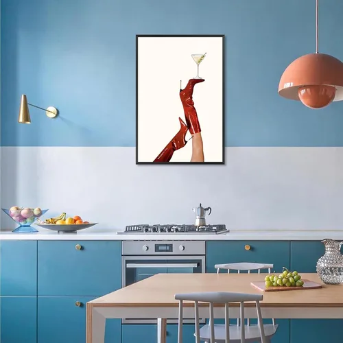 Vista 3 de Póster vintage de Martini con botas rojas de cereza a la moda, póster femenino de cóctel, arte de pared, arte feminista de preparación