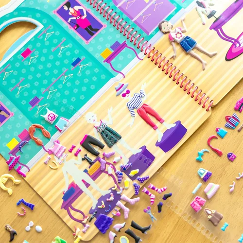 Vista 9 de Melissa & Doug Libro de actividades con pegatinas: día de glamour, 196 pegatinas reutilizables.