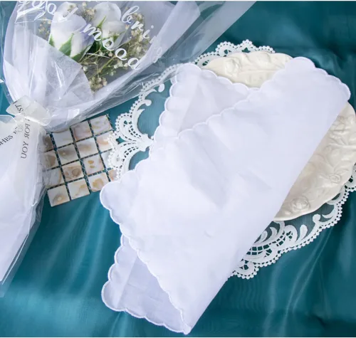 Vista 4 de La closure Pañuelo para mujer, bonito bordado blanco