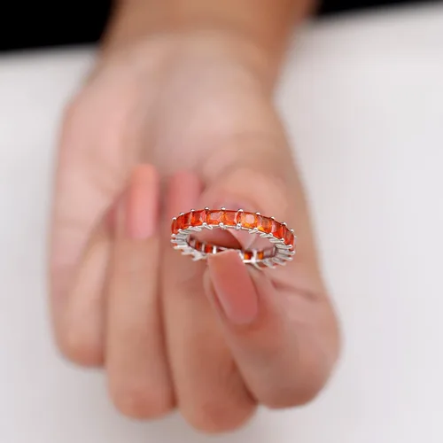 Vista 11 de Anillo de eternidad completo de ópalo de fuego de 2.5 quilates, anillo de eternidad completo de ópalo de fuego de corte princesa, ópalo de fuego