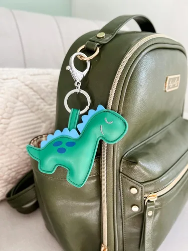 Vista 3 de Itzy Ritzy Puffy Diaper Bag Charm, Purse Charm and Keychain Vegan Leather Accessory Features A Durable Hinged Clasp and Modern Puffy Design
