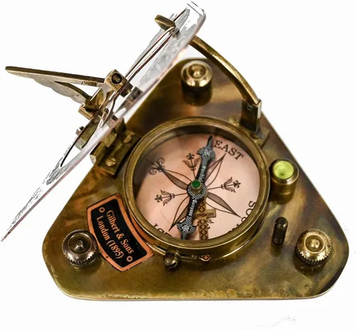 Vista 10 de Brújula de reloj de sol marítima antigua Brújula de bolsillo grabada personalizada para él, decoración náutica de cobre y latón, regalo de velero