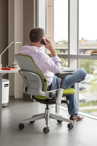 Vista 4 de Steelcase Silla Leap Plus con capacidad de 500 libras, tela de cebada