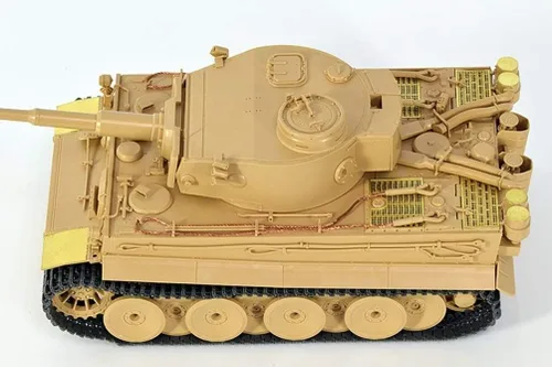 Vista 4 de Rye Field Model 1/35 Tiger I Pz.Kpfw.VI Ausf.E Sd.Kfz.181 Kit