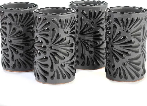Vista 14 de Juego de 4 vasos de chupito Talavera auténticos mexicanos para tequila - Pintados a mano - 2 Oz (Corazón Azul)