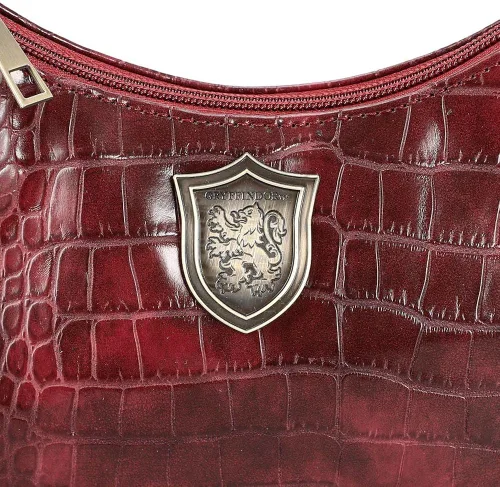 Vista 5 de Bolso de mano de cocodrilo Gryffindor de Harry Potter con insignia de metal Rojo L