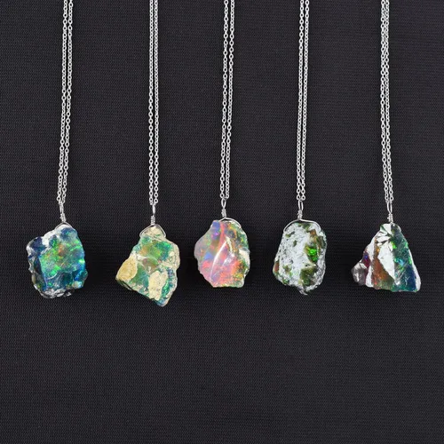 Vista 5 de Collar delicado de plata con piedra áspera de ópalo