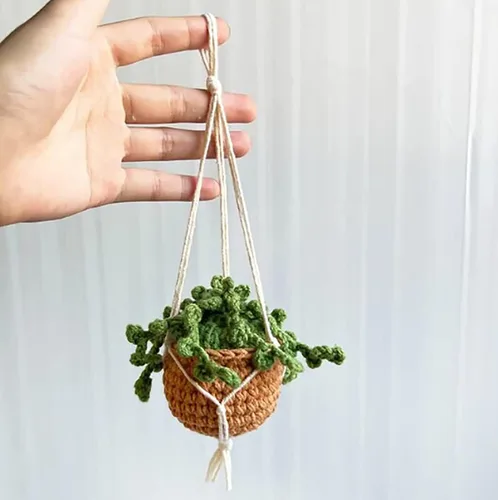 Vista 25 de Planta colgante de ganchillo para automóvil, colgador de espejo de automóvil de punto, cesta colgante de ganchillo para plantas de automóvil, lindos