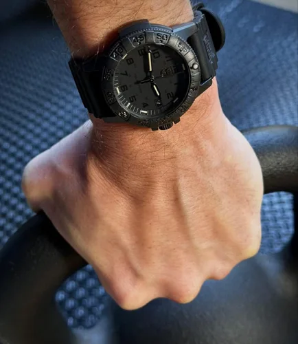 Vista 5 de Luminox Leatherback Sea Turtle Reloj de cuarzo analógico resistente al agua de 328.1 ft Negro