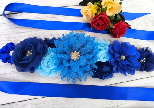 Vista 3 de Cinturón de maternidad con flores para baby shower para mamá embarazada con flores