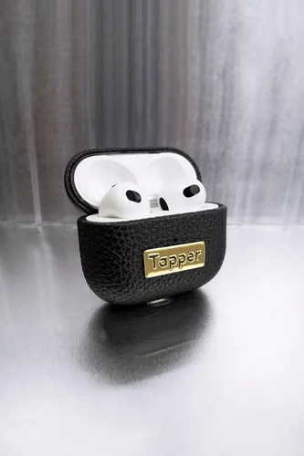 Vista 2 de Tapper Funda de cuero negro / chapado en oro de 18 quilates para AirPods (3ª generación)