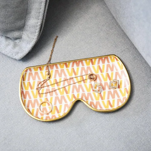 Vista 6 de COLLECTIVE HOME - Bandeja de joyería de letras metálicas, almacenamiento de joyas con monograma, plato decorativo para gafas, anillos, aretes
