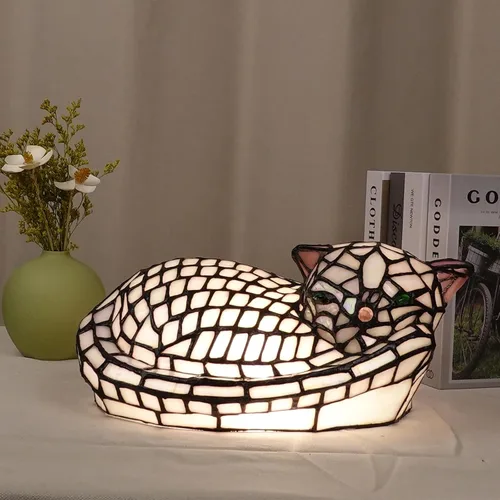 Vista 2 de A0013 - Lámpara de mesa estilo Tiffany con diseño de gato dormido, 11.5 pulgadas de largo x 7.125 pulgadas de ancho x 5.5 pulgadas de alto, luz