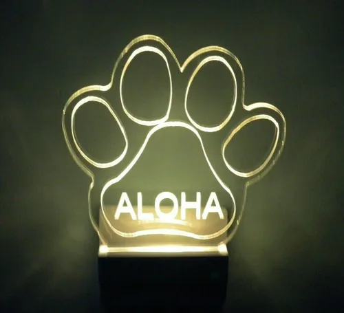Vista 3 de Luz nocturna con estampado de patas, multicolor con enchufe LED, ultra delgada y suave al tacto, con sensor inteligente del atardecer al amanecer