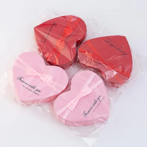 Vista 7 de Surakey Caja de regalo de rosas románticas con bonito oso de peluche y etiqueta I Love You en forma de corazón, pétalo de cuerpo de baño perfumado