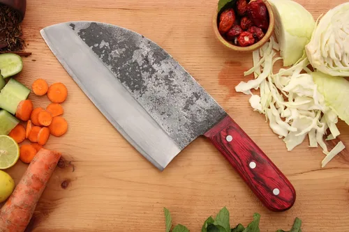 Vista 2 de Almazan Cuchillo de chef forjado a mano con funda de cuero, fabricado en España