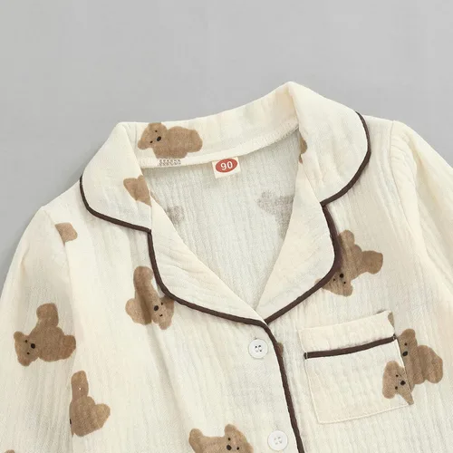 Vista 4 de BULINGNA - Juego de pijama de dos piezas para niños, niño y niña, con botones, camiseta y pantalones cortos con diseño de oso, ropa de dormir
