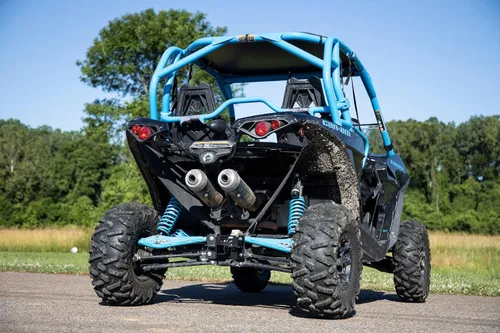 Vista 4 de Rough Country Placa de enganche receptor de 2" para Can-Am Maverick 2013-2018 - 97015 Negro