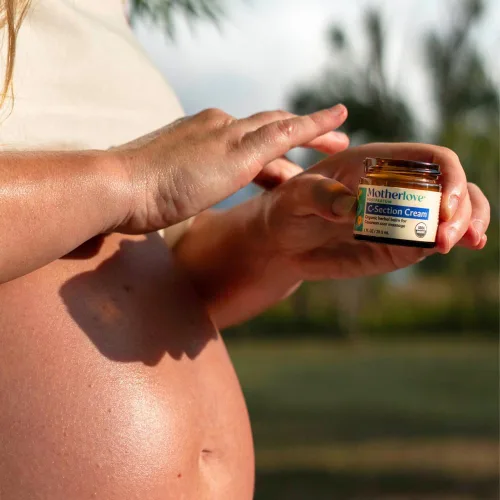 Vista 4 de Motherlove C-Section Cream (1 oz) Crema nutritiva orgánica para cicatrices a base de hierbas, alivia las molestias mientras minimiza la apariencia