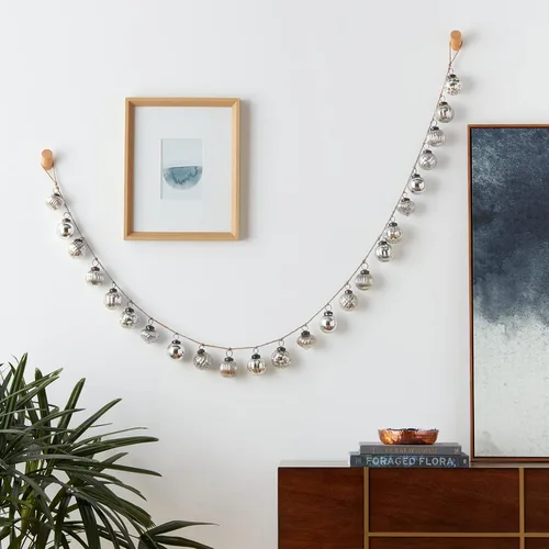 Vista 5 de Creative Co-Op - Guirnalda ornamental de cristal de mercurio en relieve plateado antiguo (XC5496)