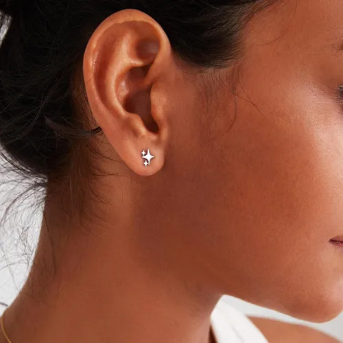Vista 3 de JIAYIQI 925 Sterling Silver Stud Earrings Simple Mini Bar Circle Dot Heart Star Lightning Bolt Stud Earrings 14K Gold Plated Cartilage Earrings