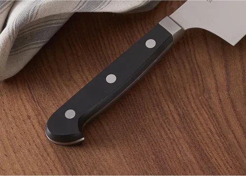 Vista 4 de HENCKELS - Cuchillo de chef clásico afilado de 6 pulgadas, diseño alemán informado por más de 100 años de maestría