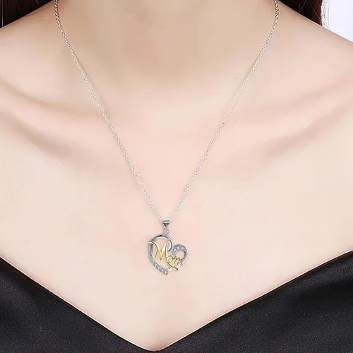 Vista 7 de ZYooch - Dije con la palabra Mom grabada para mujer collar de compromiso de diamantes de imitación joyas para regalar