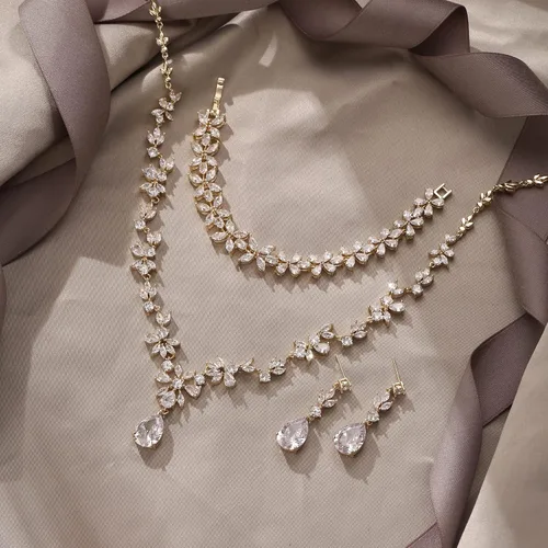 Vista 4 de EVER FAITH Juego de joyas nupciales para novia, dama de honor, lágrima de hoja de flor, circonita cúbica, collar y aretes colgantes, conjunto