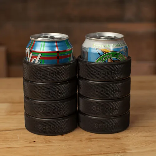 Vista 9 de Enfriador de latas de cerveza hecho de 4 discos de hockey sobre hielo reales, soporte aislado de 12 onzas para regalos de papá de hockey