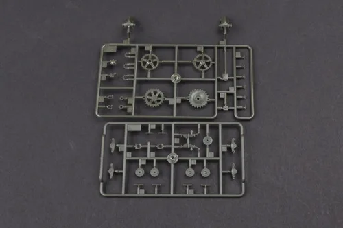 Vista 7 de Hobby Boss Kit de construcción de modelo de tanque de infantería ligera soviética T-26 1931