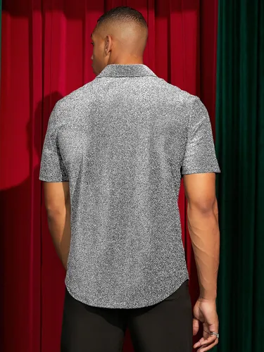 Vista 2 de WDIRARA Camisa de manga corta con botones en la parte delantera para hombre, camisa metálica con purpurina para fiesta y club