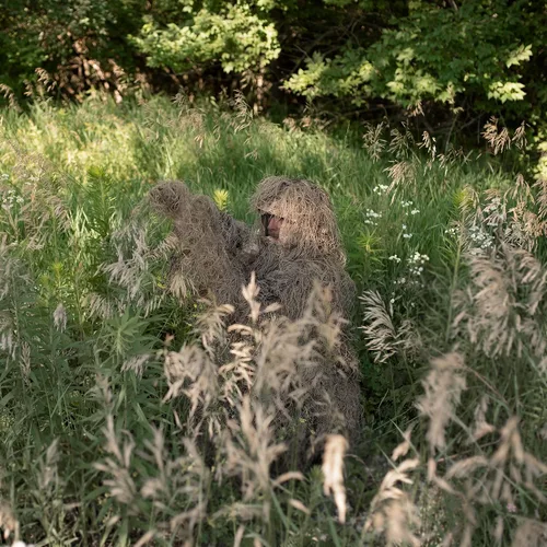 Vista 6 de VIVO Trajes Ghillie, tamaños para adultos y jóvenes, estilos de camuflaje de hierba seca, hojas y bosques
