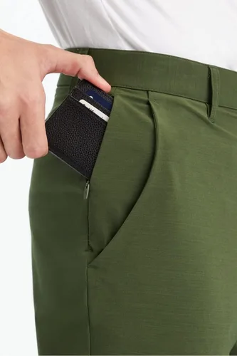 Vista 5 de Fabletics Men's The Only Pant, Performance, Lightweight, Breathable, Water Resistant, Stretch Woven