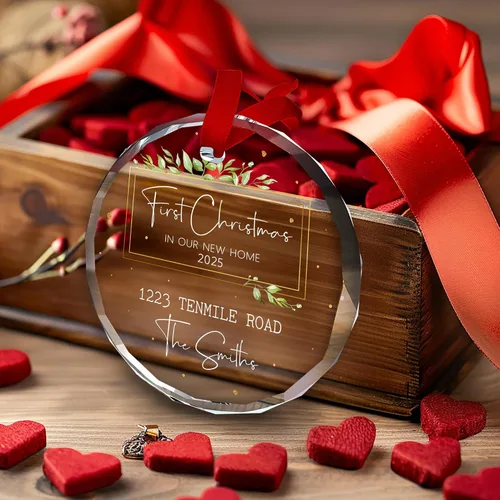 Vista 2 de Adorno personalizado para el nuevo hogar 2025 – Decoración de recuerdo de cristal, primera Navidad en nuestra casa, primer adorno de apartamento
