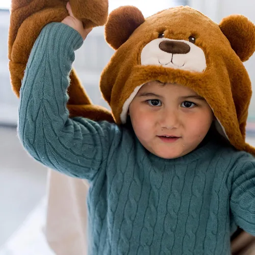 Vista 2 de Animal Adventure Wild for Style Capa de personaje transformable 2 en 1 y peluche Oso