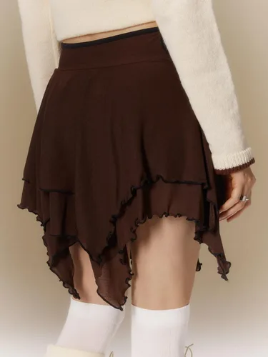 Vista 2 de Verdusa Falda Y2K con capas escalonadas y dobladillo asimétrico con nudo lateral para mujer