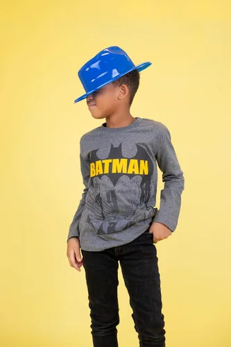 Vista 3 de DC Comics Paquete de 2 camisetas gráficas de Batman de la Liga de la Justicia, Gris Azul