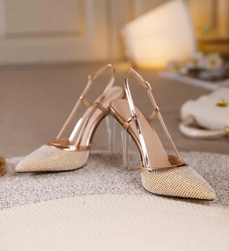 Vista 5 de Joseywade Zapatos de tacón alto transparente para mujer, tacones de aguja altos transparentes de 4 pulgadas, tacones con tiras puntiagudas