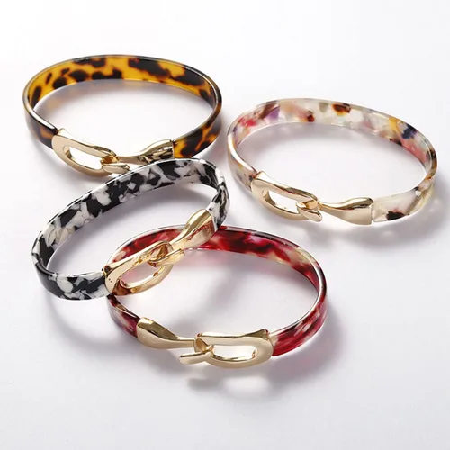 Vista 4 de Pulseras ligeras y gruesas con estampado de leopardo acrílico vintage de cara ancha esmaltadas de ácido acético de carey y carey para mujeres y niñas